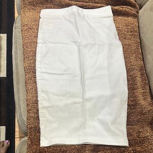 Elegant White Pencil Skirt